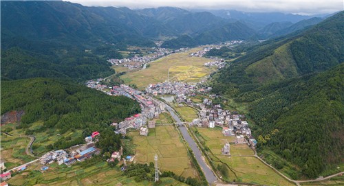 航拍苏河村村落