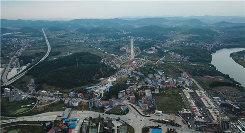 隆回高速收费站看五里大桥方向