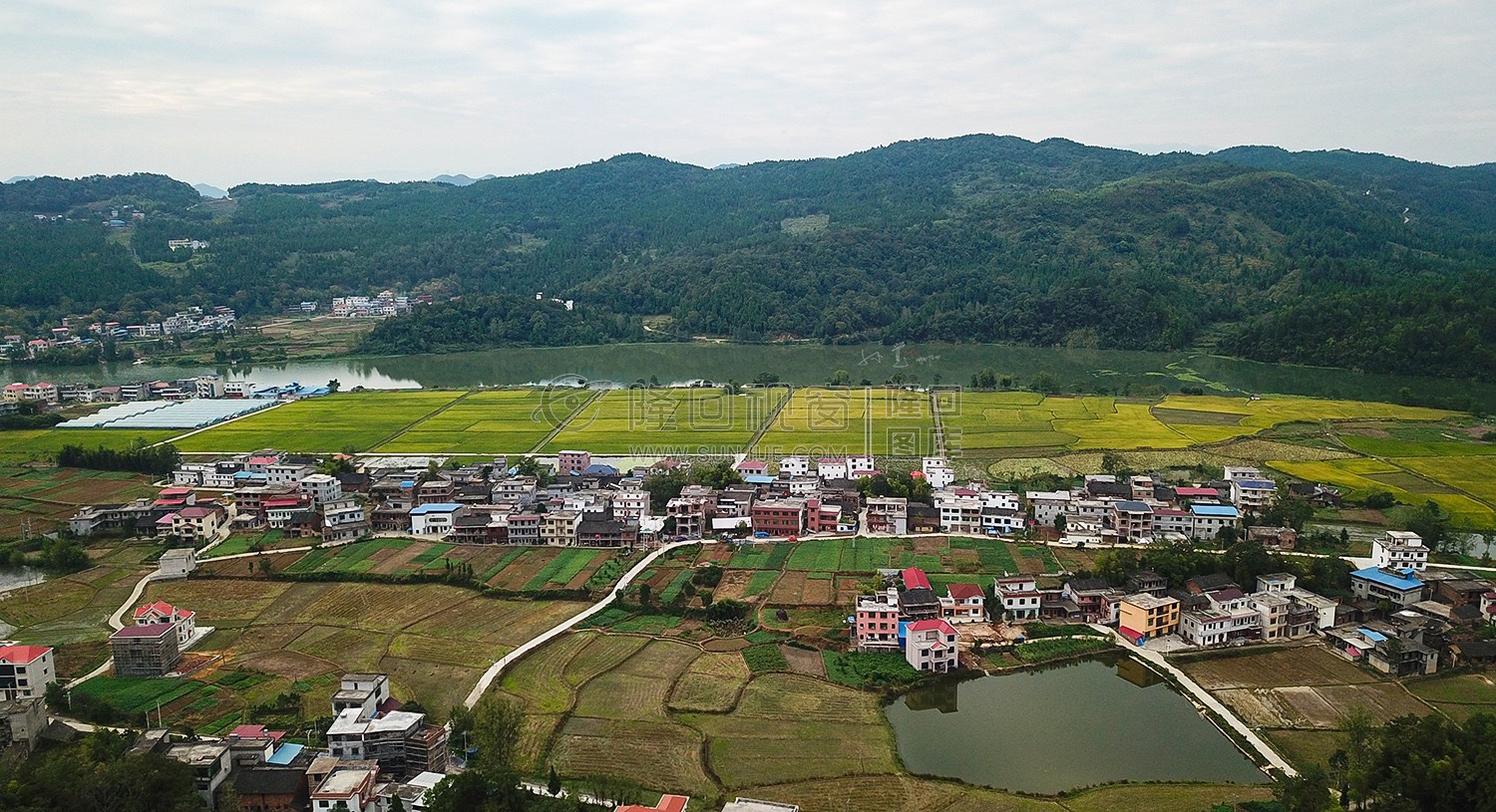 赧水河畔的大磨洲