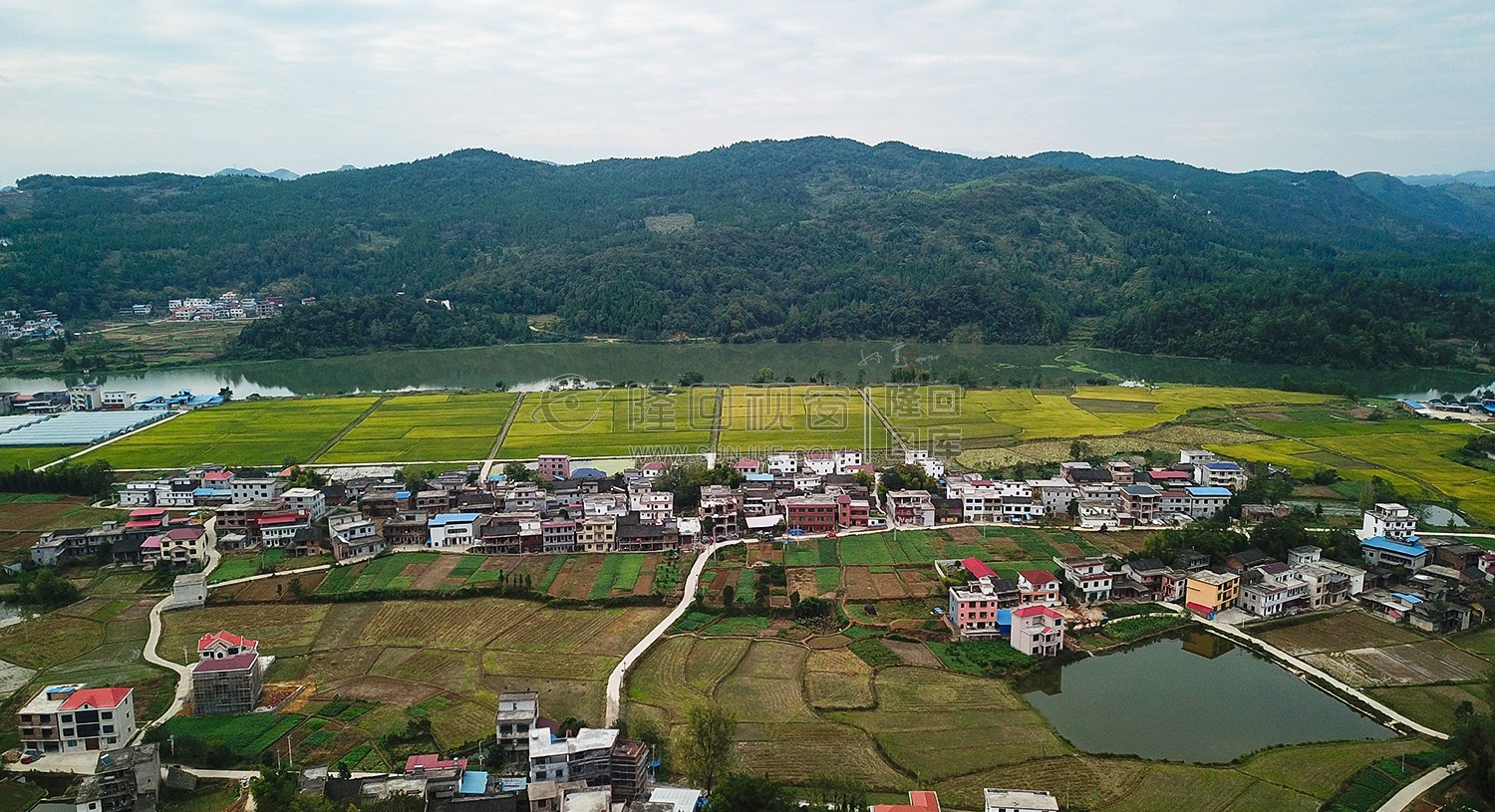 赧水河畔的大磨洲