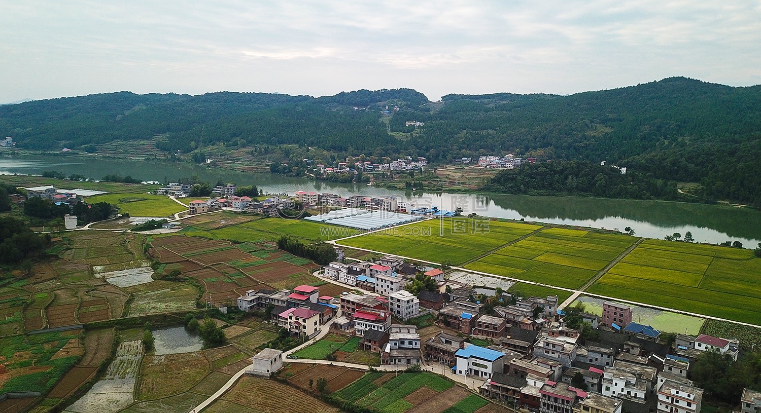 赧水河畔的大磨洲