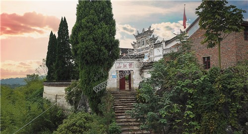 望江山寺，高铁站旁