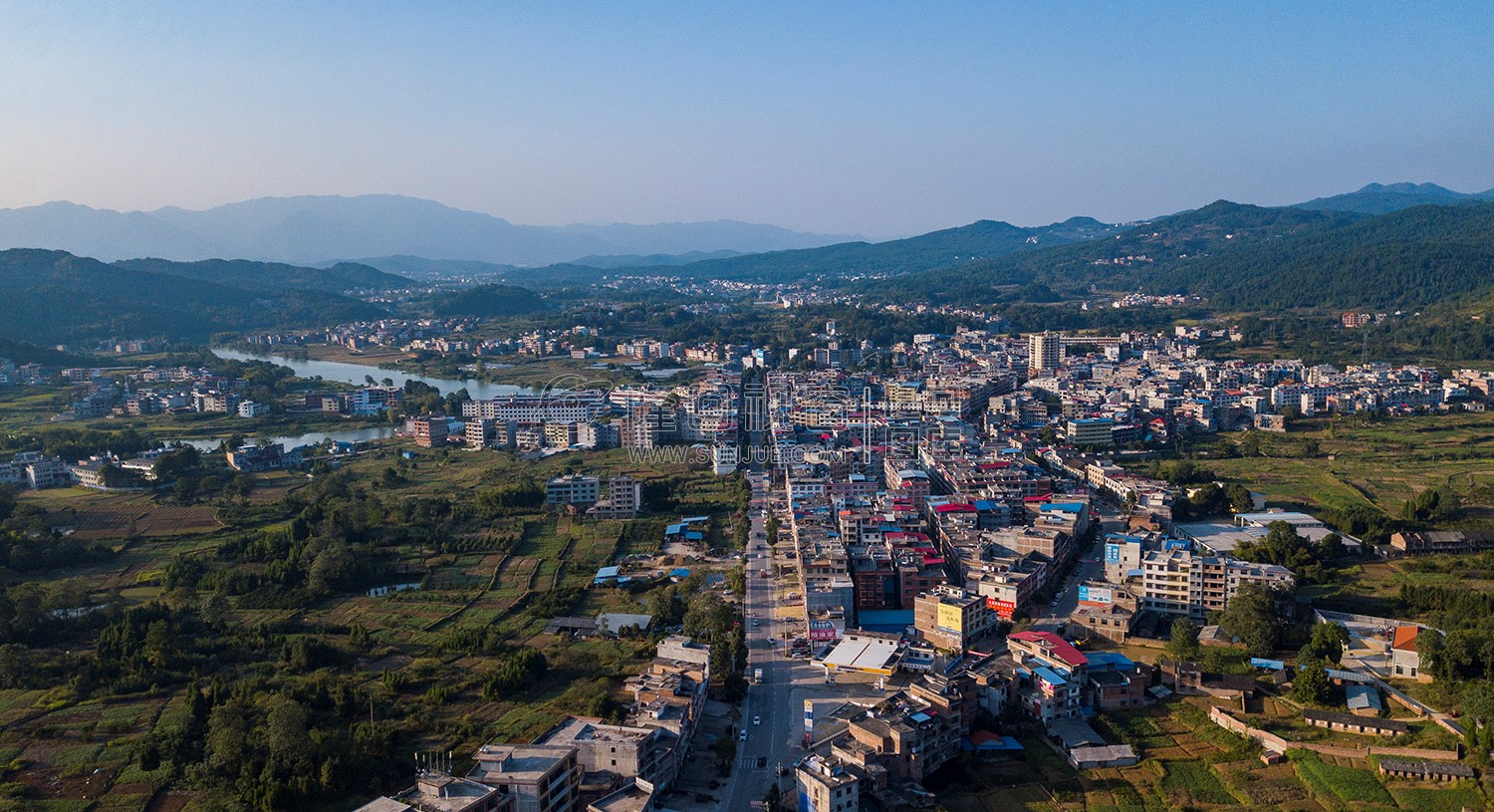 荷香桥加油站路口