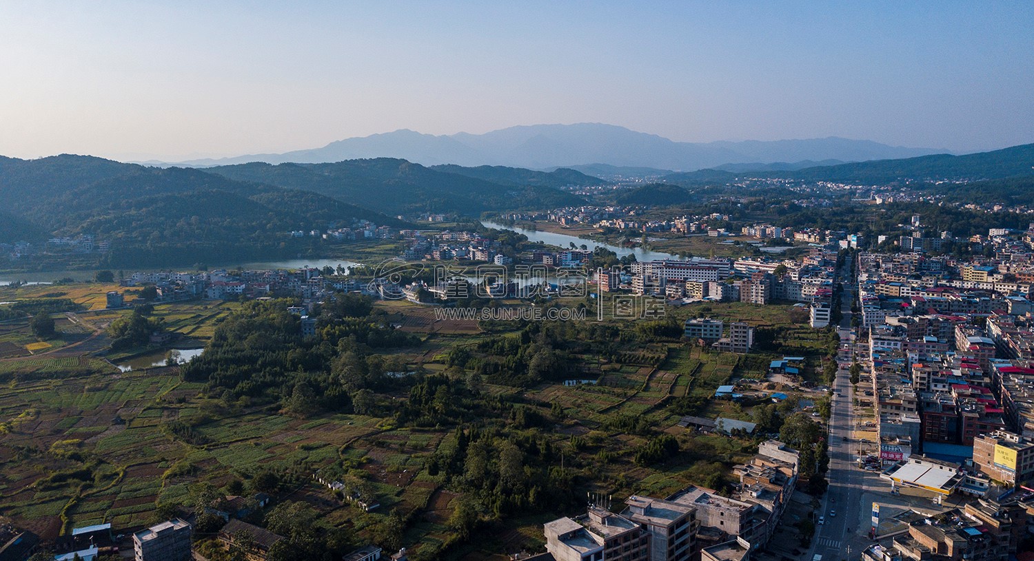 荷香桥加油站路口