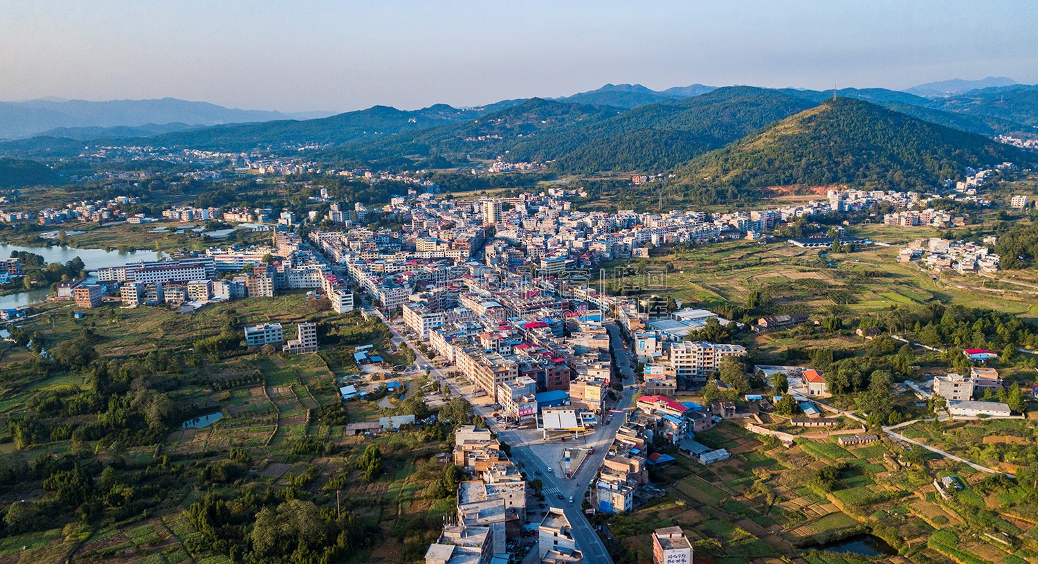 荷香桥加油站路口