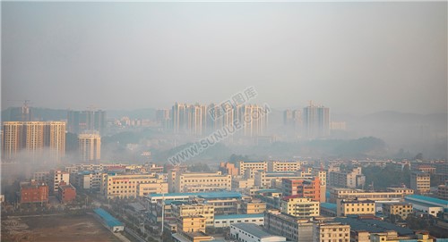 和亚鞋厂 辰河世家方向