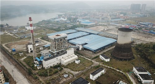 标志性的大烟囱冷却塔