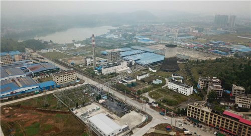 赧水河畔的工厂