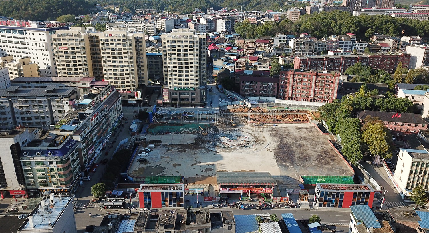 隆回九龙广场-改造中