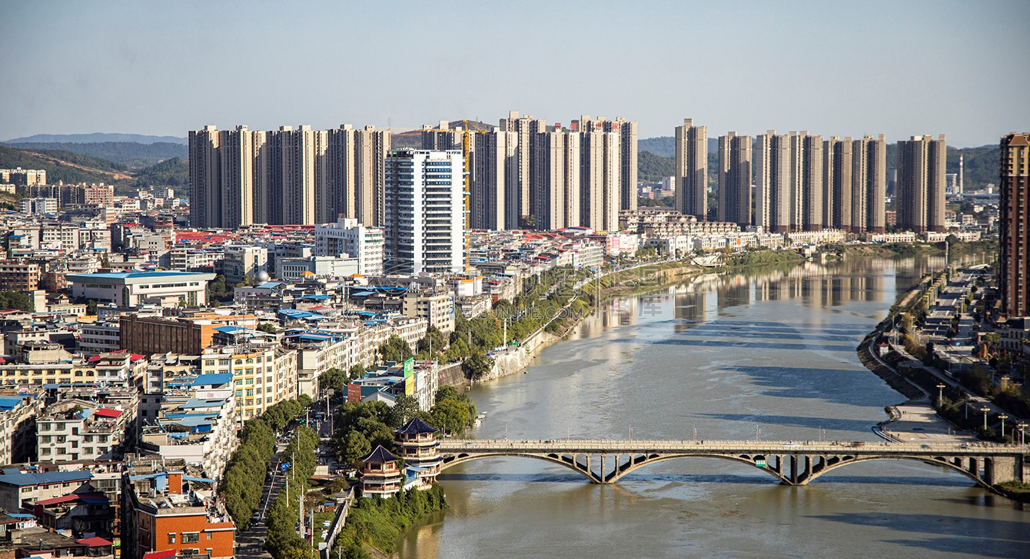 隆回人民医院 辰河世家方向