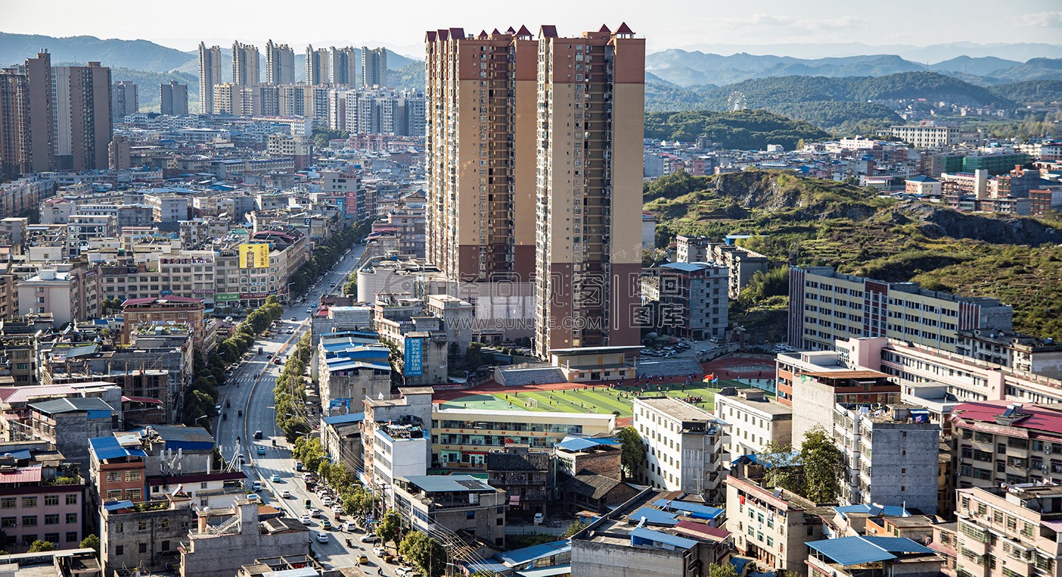 锦绣桃园 城西中学街道前