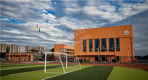 学校足球场