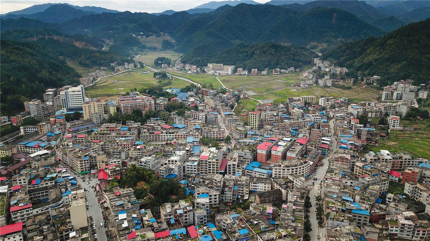 隆回第二人民医院方向