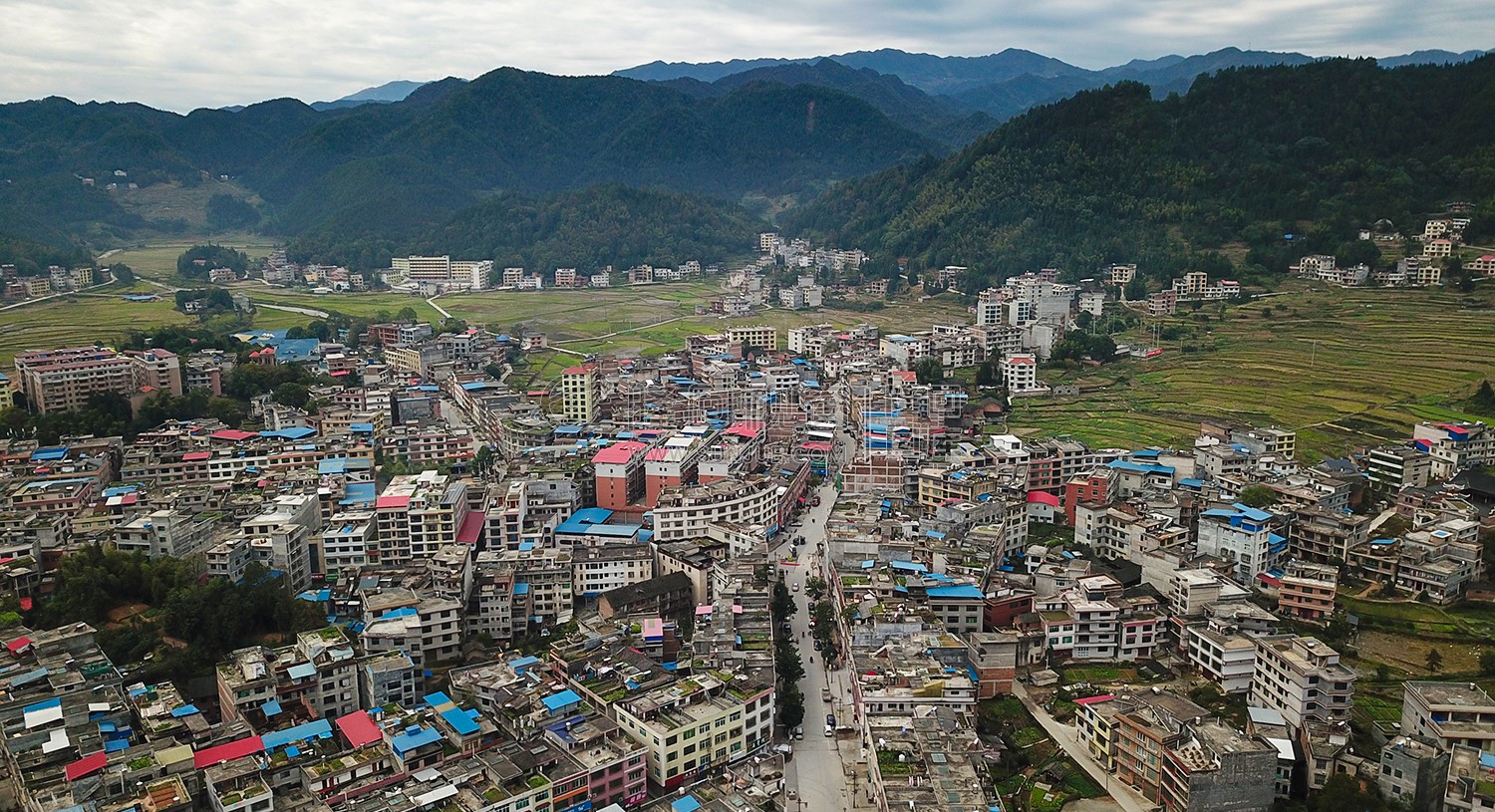 司门前镇中学方向