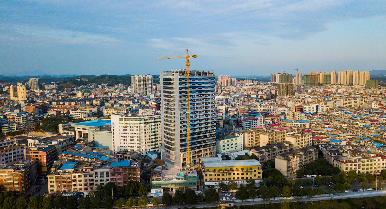 隆回人民医院秋天风光