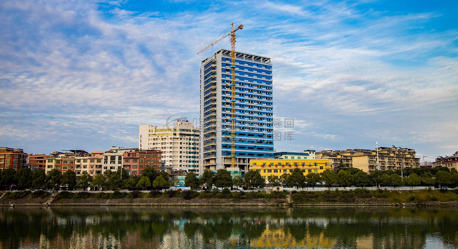 隆回人民医院秋天风光