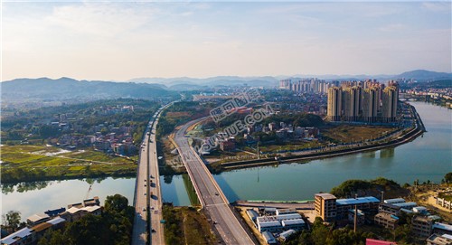 紫霞园大桥秋天风光