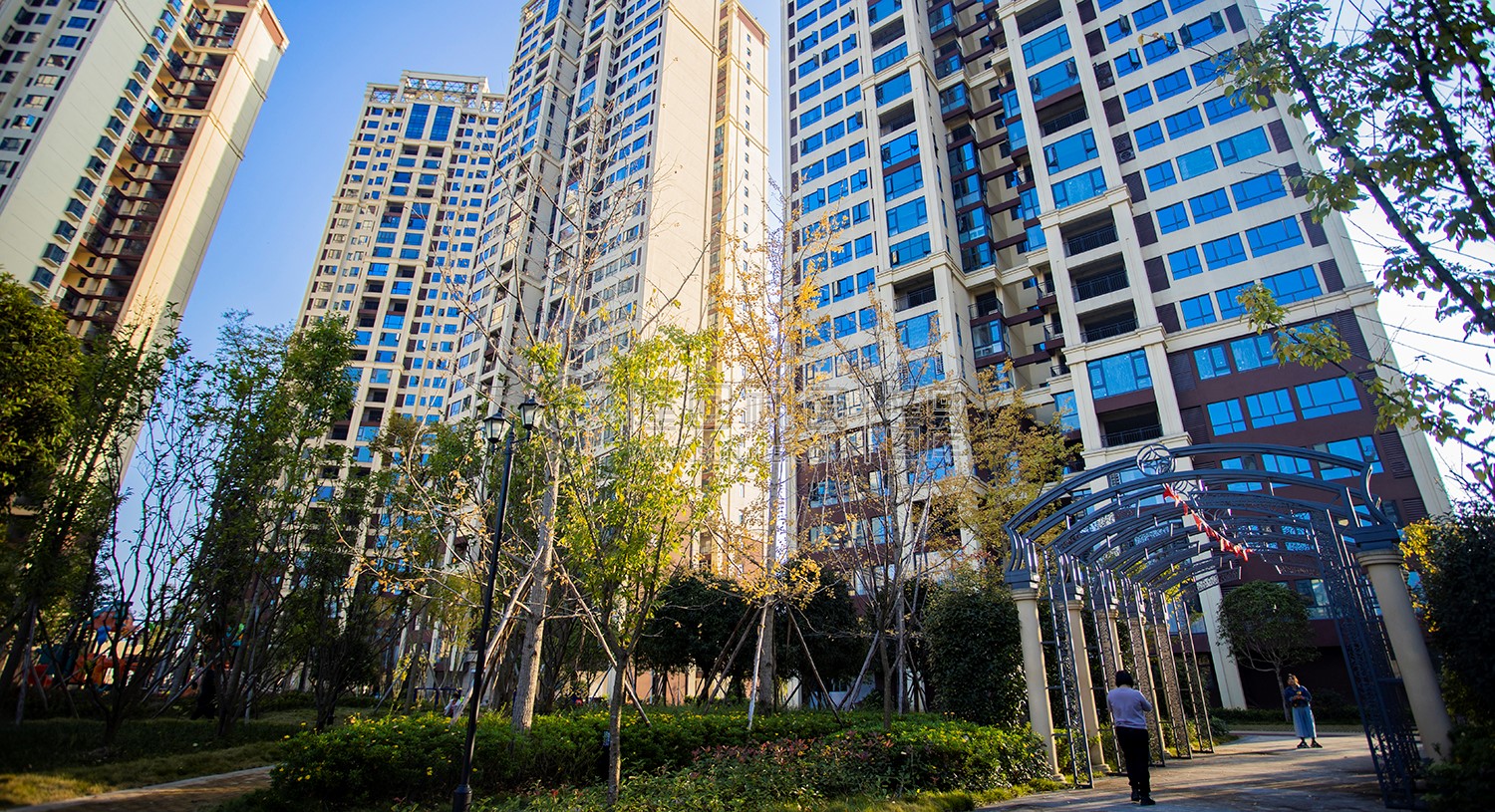 江语城小区花园秋天风景