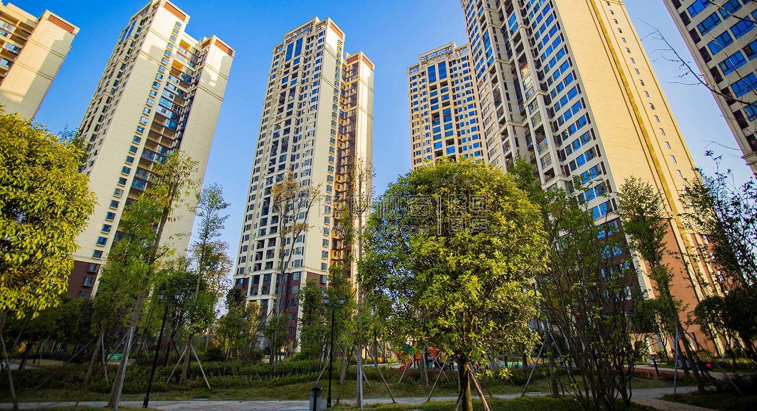 江语城小区花园秋天风景