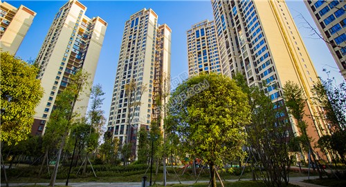 江语城小区花园秋天风景