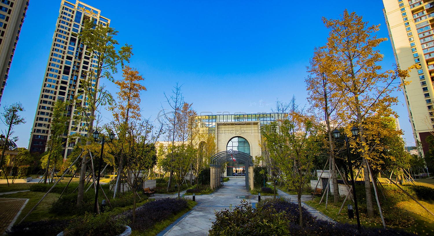 江语城小区花园秋天风景