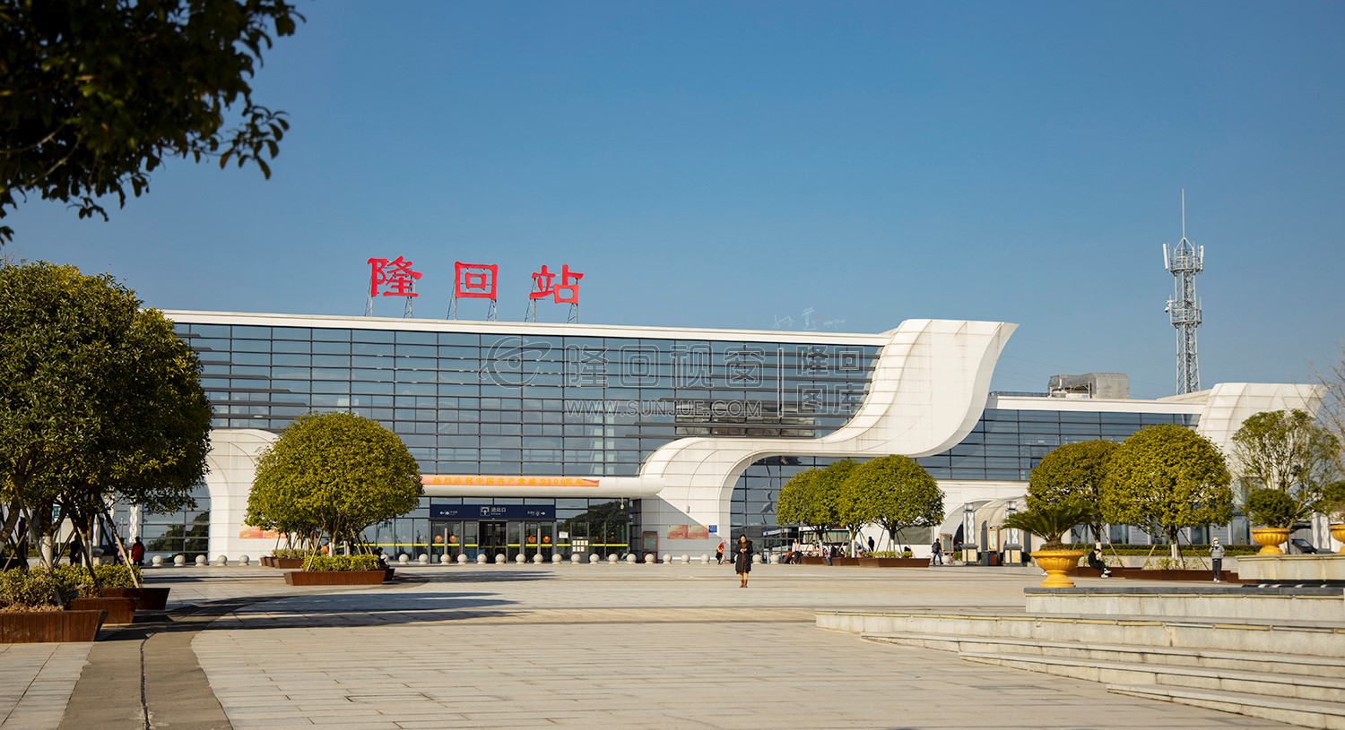 隆回高铁站