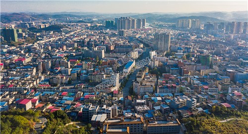 魏源公园下的隆回县城