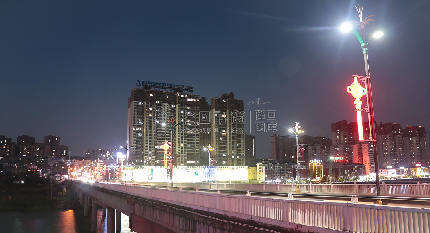 红星美凯龙夜景