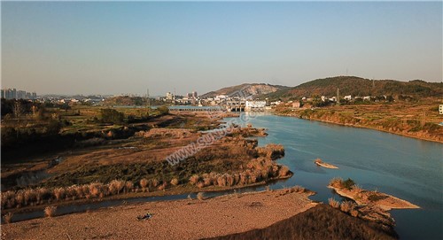 元木山电站下的河岛