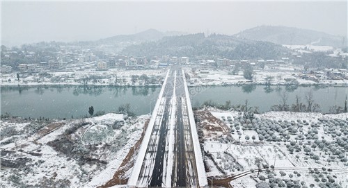 白沙湾大桥周边雪景