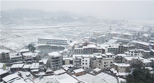 红光村周边雪景