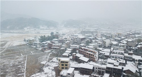 红光村周边雪景