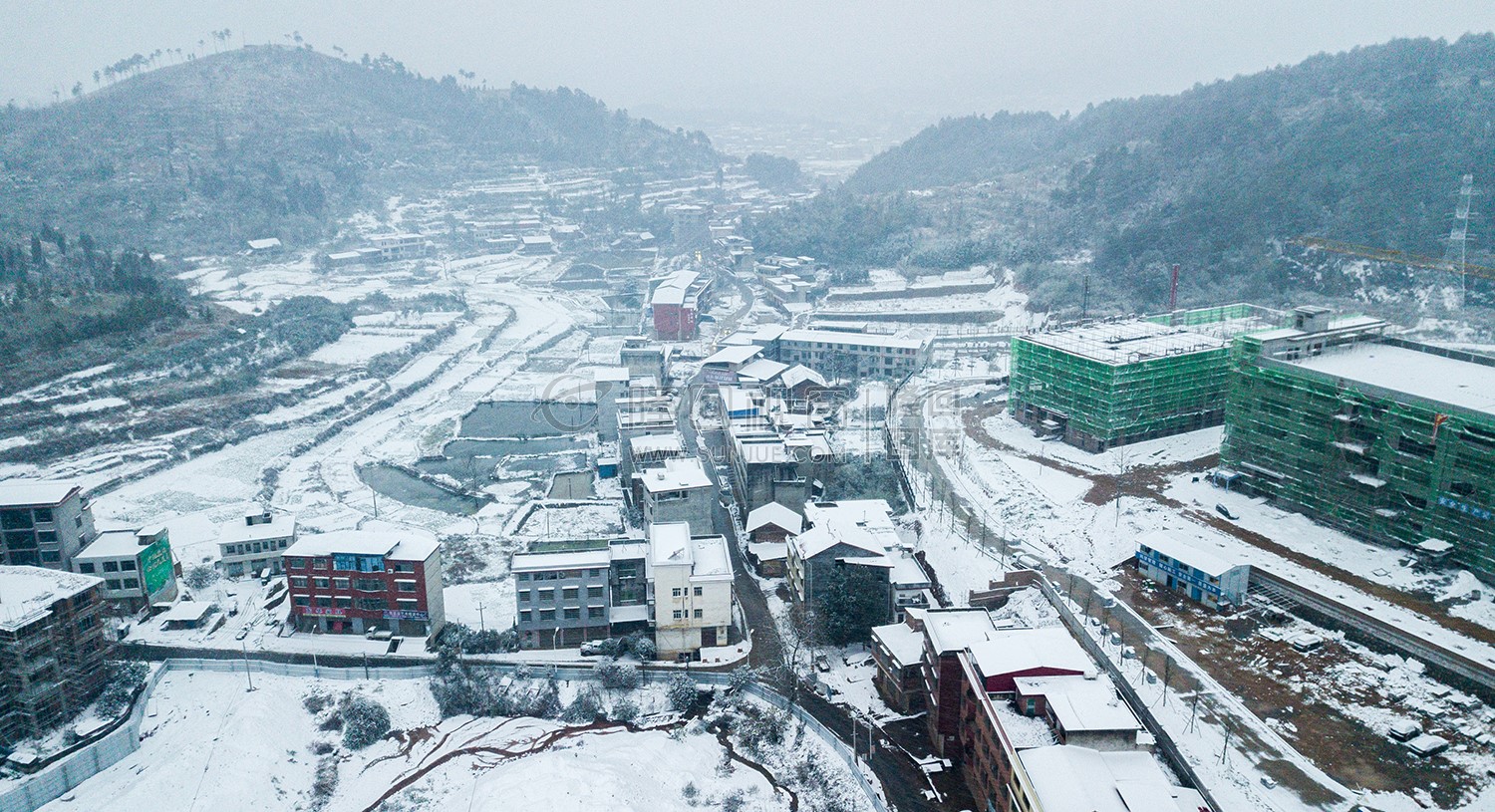 三阁司街上雪景