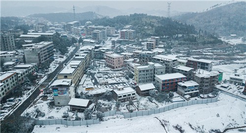 三阁司街上雪景