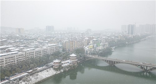 隆回大桥周边雪景