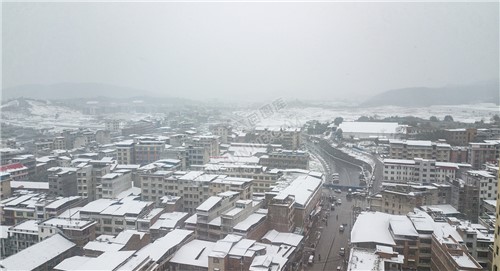 隆回大桥周边雪景