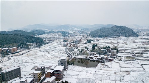 航拍芙蓉山周边雪景