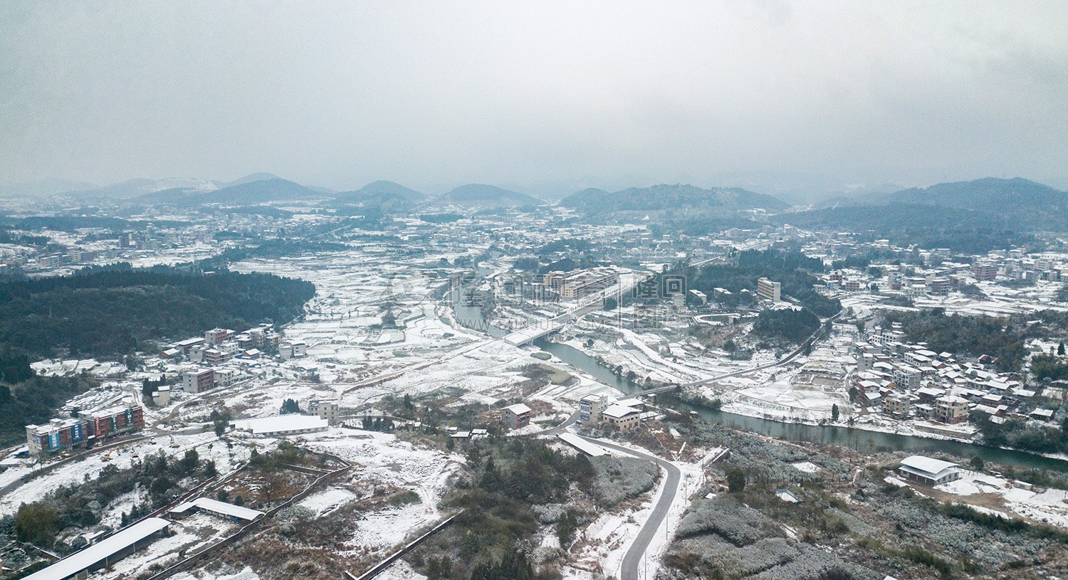 三阁司五里大桥方向