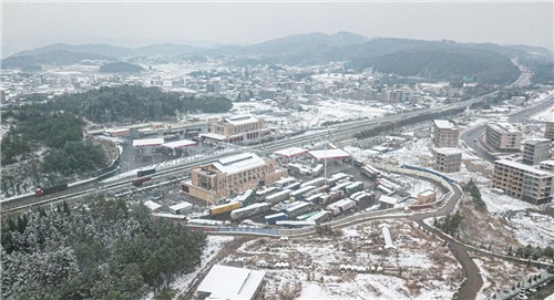 隆回高速服务区