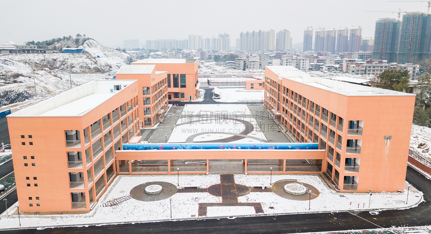 隆回芙蓉学校周边雪景