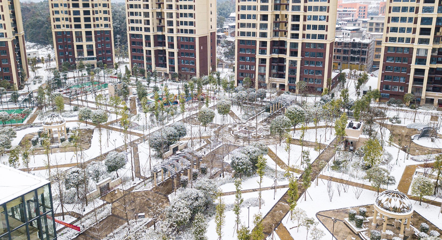 江语城小区花园