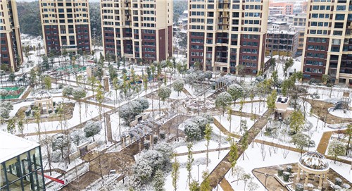 江语城小区花园