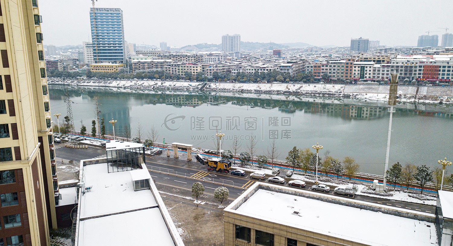 江语城小区河边