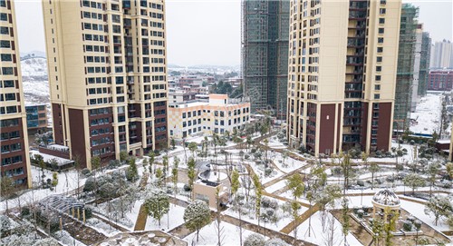 江语城小区花园