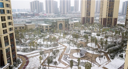 江语城小区花园