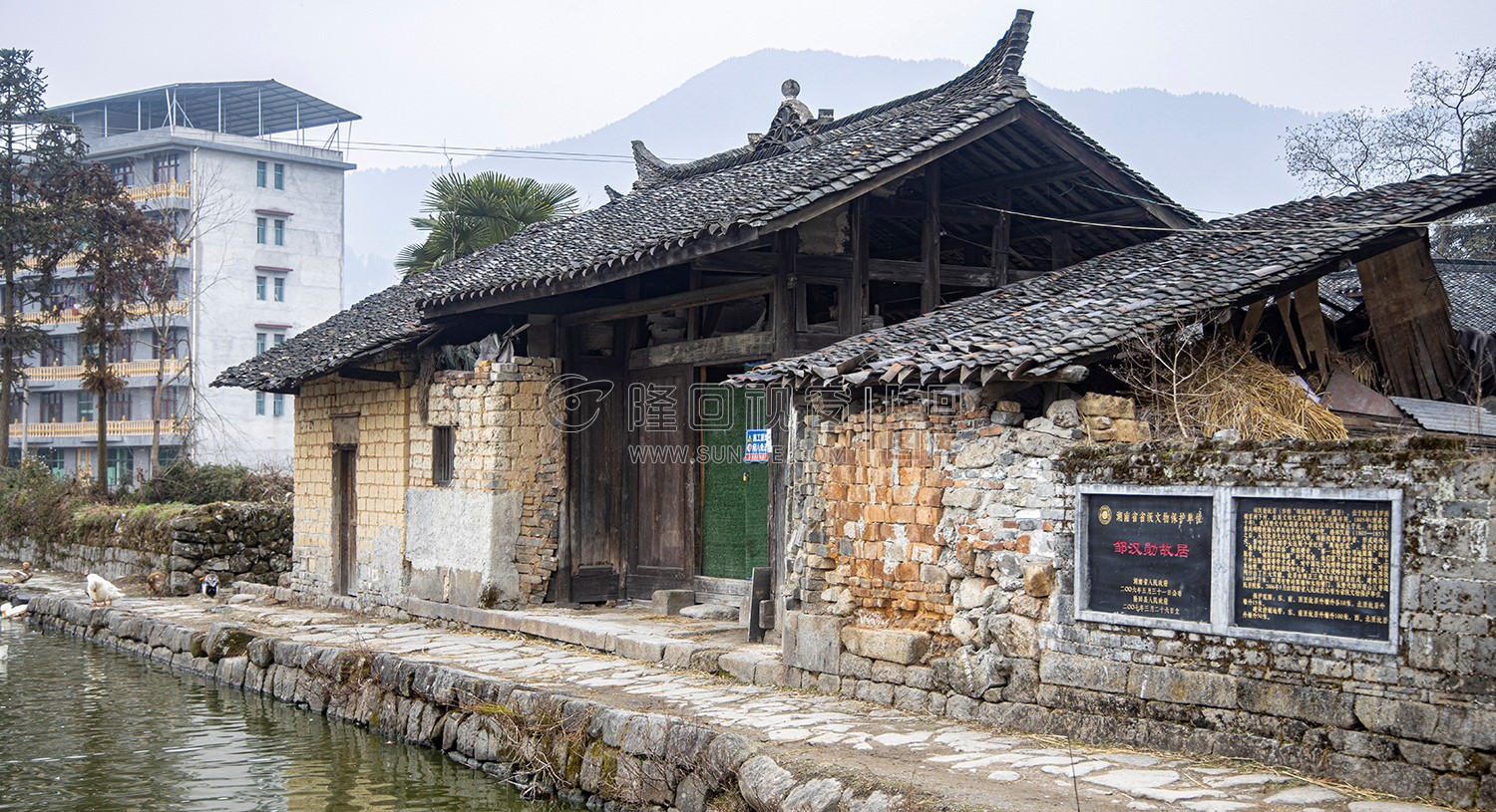 邹汉勋故居大门