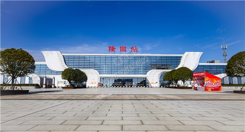 隆回高铁站春节期间