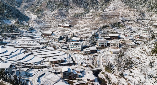 小沙江龙凼村雪景