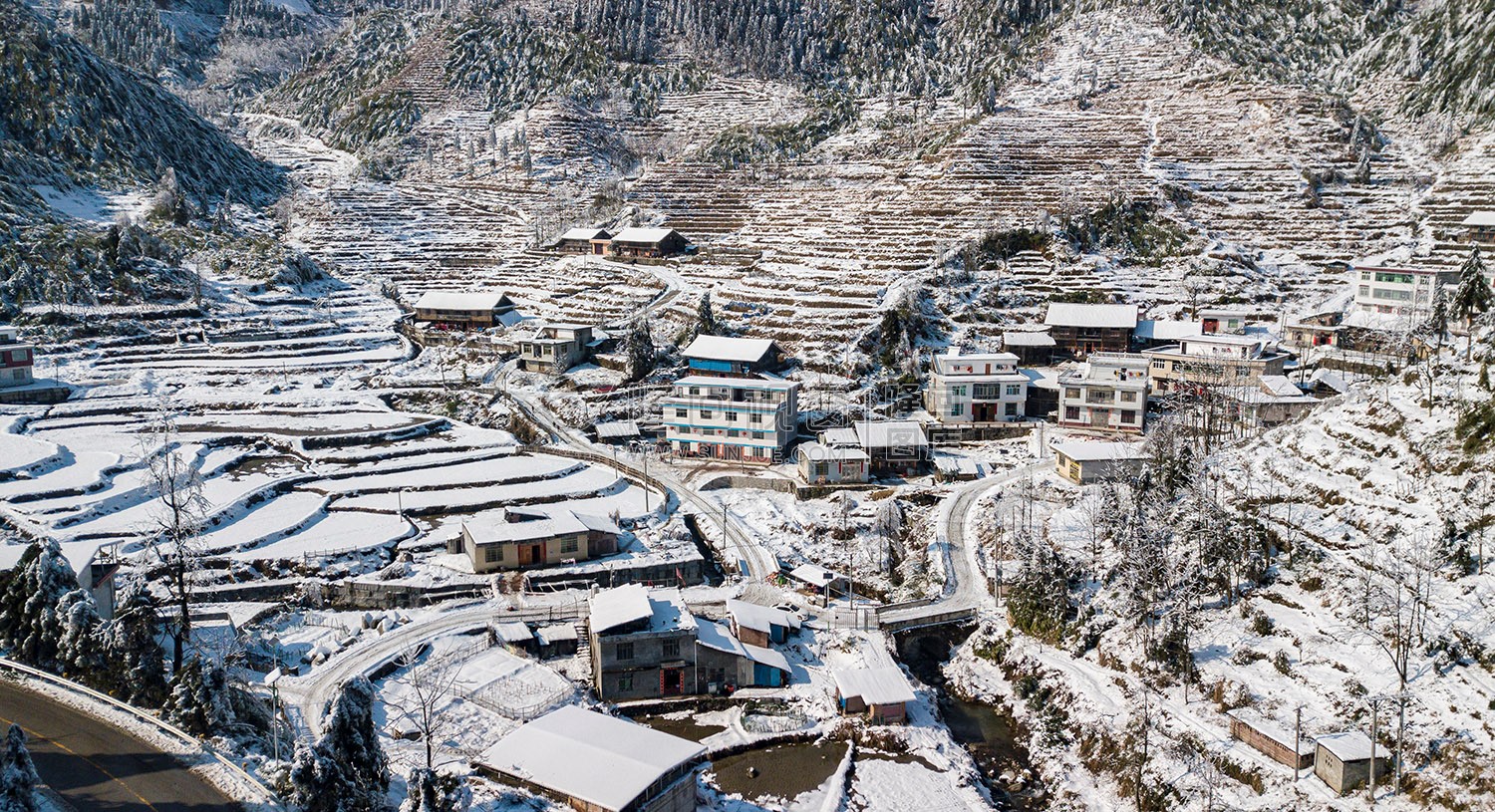 小沙江龙凼村雪景
