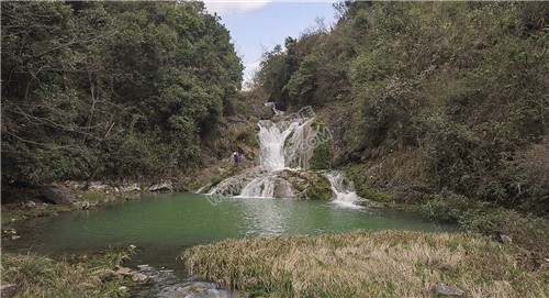 荷香桥聂家瀑布